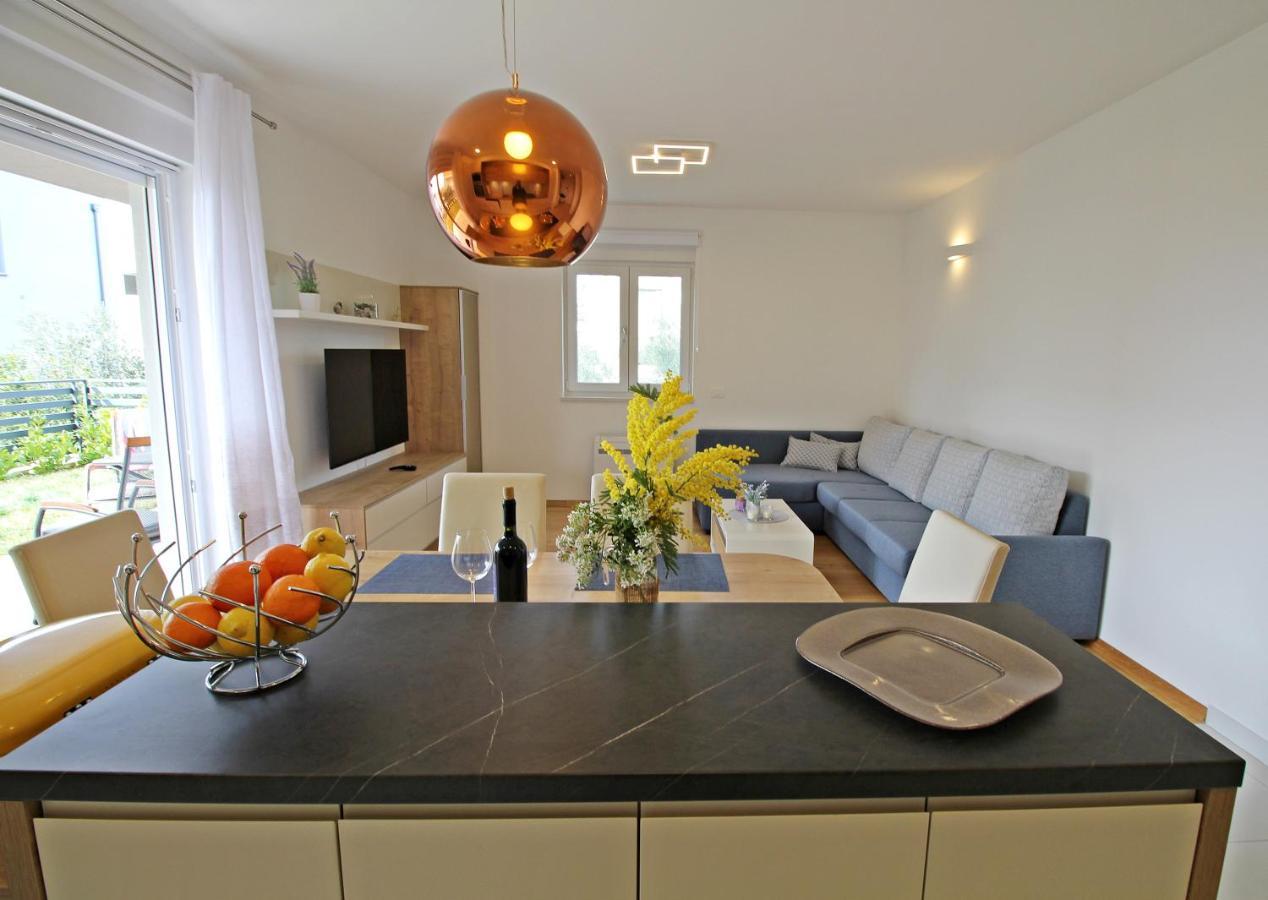 Blue Lagoon Apartments Задар Екстериор снимка